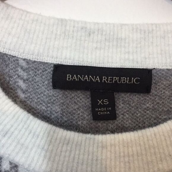 Banana Republic plaid sweater‎ - Picture 3 of 5